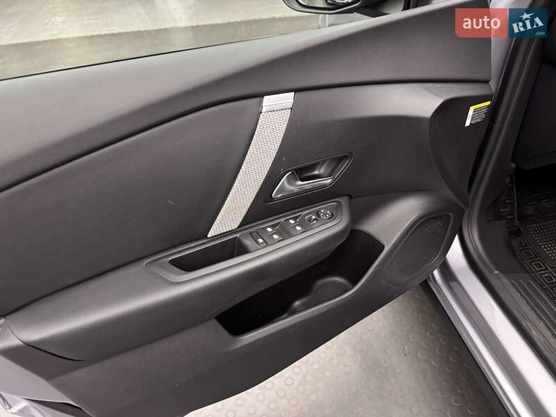 Хэтчбек Citroen C4 2022 в Киеве