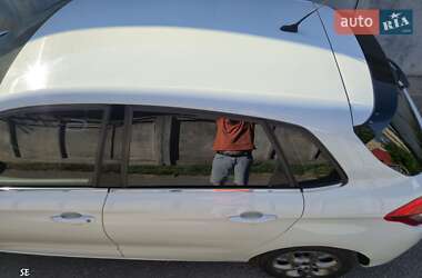 Хэтчбек Citroen C4 2013 в 