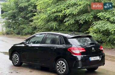 Хэтчбек Citroen C4 2012 в 
