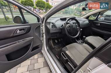 Хэтчбек Citroen C4 2006 в 