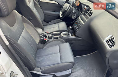 Хэтчбек Citroen C4 2012 в 