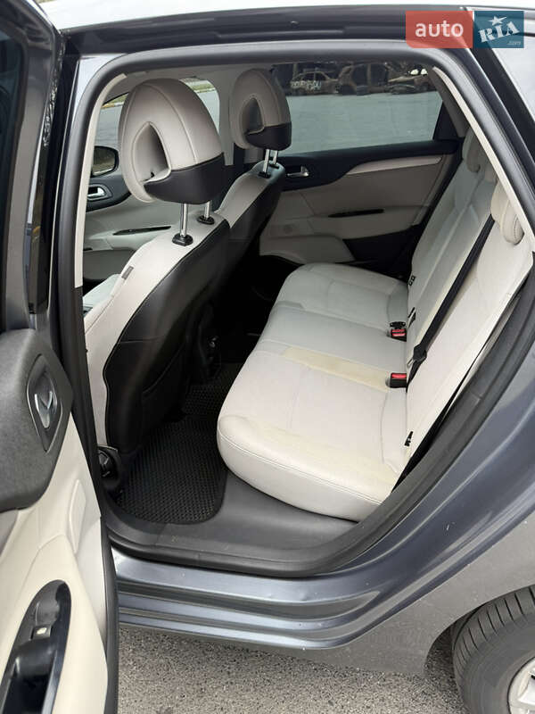 Хетчбек Citroen C4 2011 в Ірпені