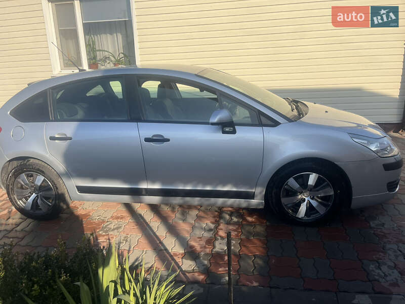 Хэтчбек Citroen C4 2008 в Пирятине