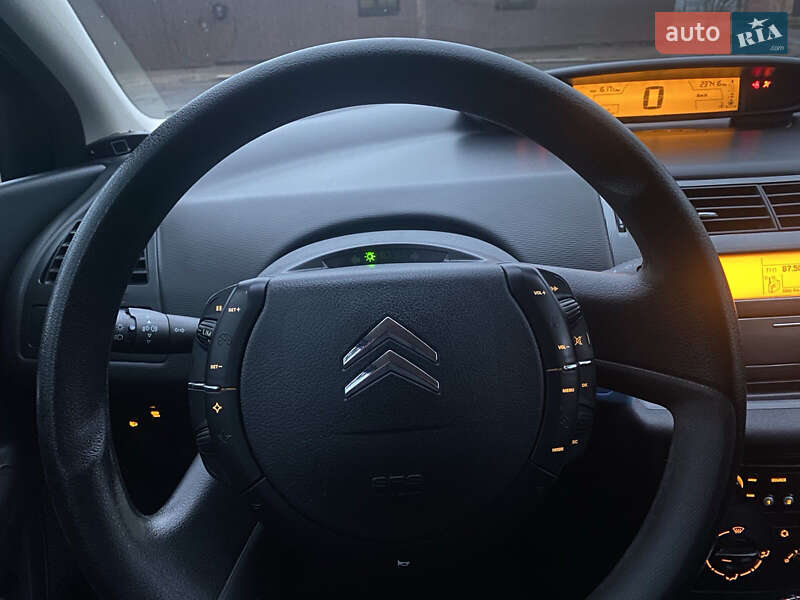 Хэтчбек Citroen C4 2009 в Прилуках фото 7 Хэтчбек Citroen C4 2009 в Прилуках