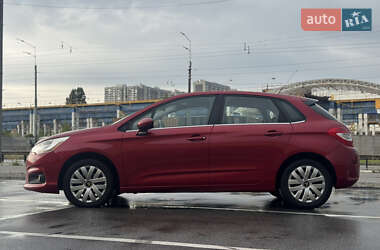 Хэтчбек Citroen C4 2012 в 