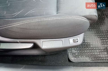 Хэтчбек Citroen C4 2011 в 