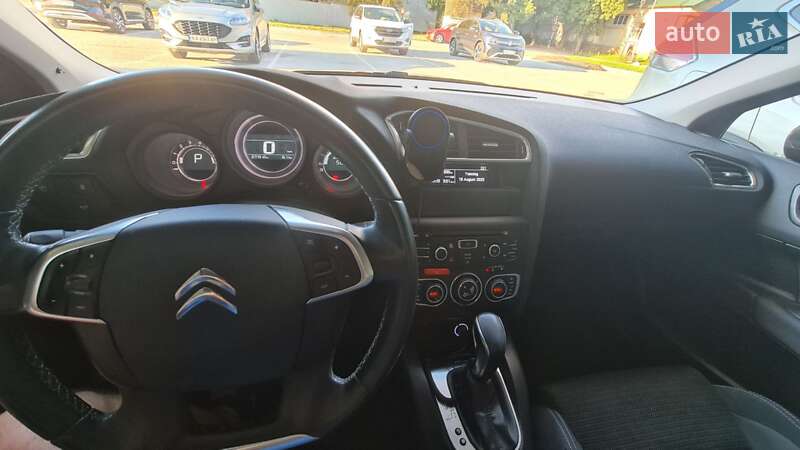 Хэтчбек Citroen C4 2016 в Киеве