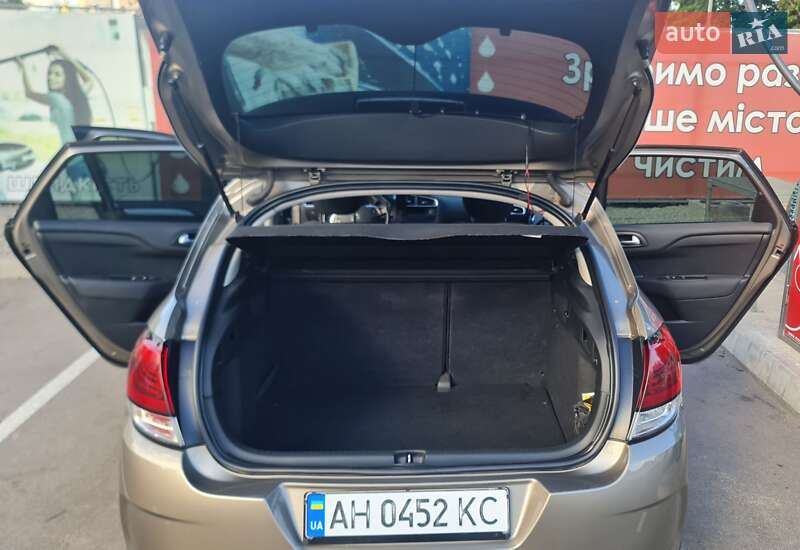 Хэтчбек Citroen C4 2016 в Киеве