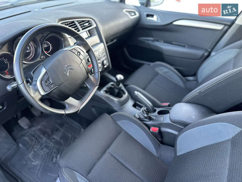 Хэтчбек Citroen C4 2016 в Киеве фото 22 Хэтчбек Citroen C4 2016 в Киеве