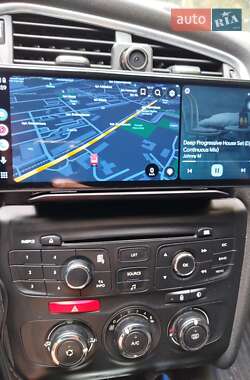Хетчбек Citroen C4 2012 в 