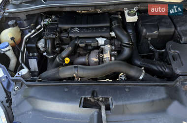 Хэтчбек Citroen C4 2005 в 