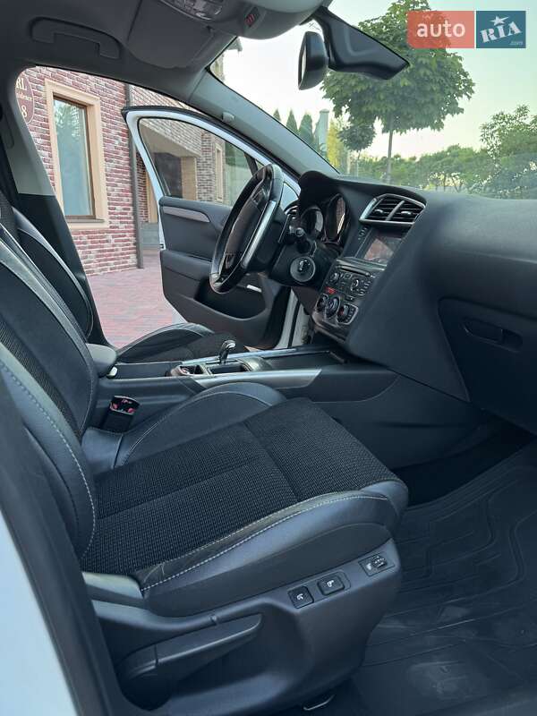 Хэтчбек Citroen C4 2012 в Черновцах фото 23 Хэтчбек Citroen C4 2012 в Черновцах