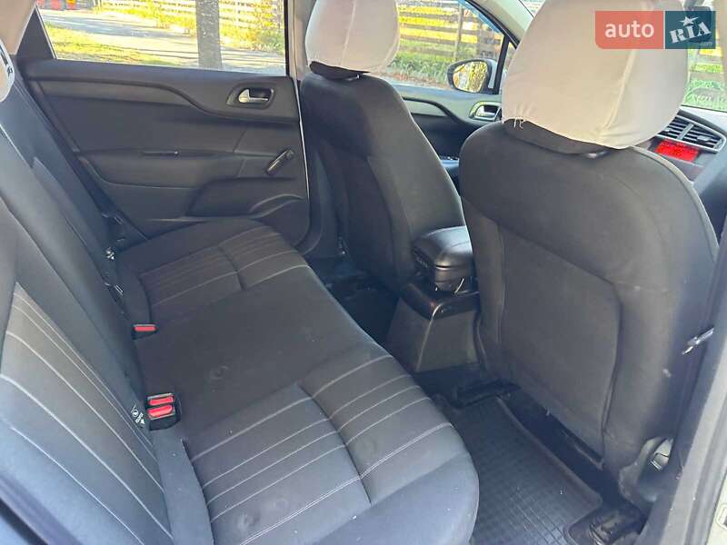 Хэтчбек Citroen C4 2011 в Киеве фото 18 Хэтчбек Citroen C4 2011 в Киеве