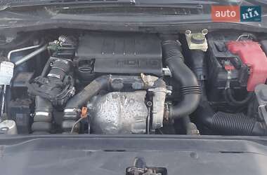 Хэтчбек Citroen C4 2009 в 