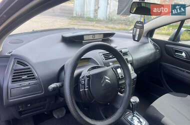 Хэтчбек Citroen C4 2007 в 