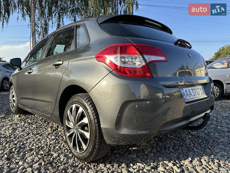Хэтчбек Citroen C4 2011 в Смеле