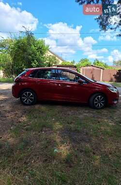 Хэтчбек Citroen C4 2017 в 