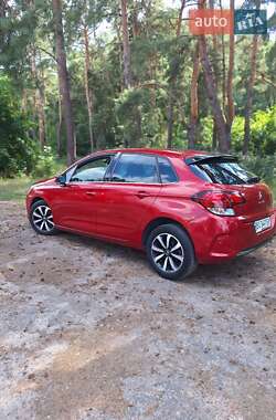 Хэтчбек Citroen C4 2017 в 