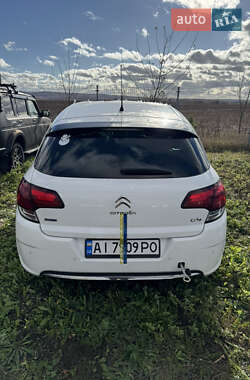 Хэтчбек Citroen C4 2016 в 