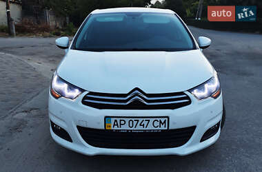 Хэтчбек Citroen C4 2013 в 