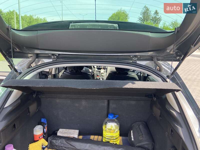 Хэтчбек Citroen C4 2012 в Полтаве