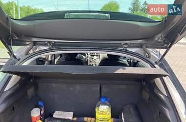 Хэтчбек Citroen C4 2012 в 