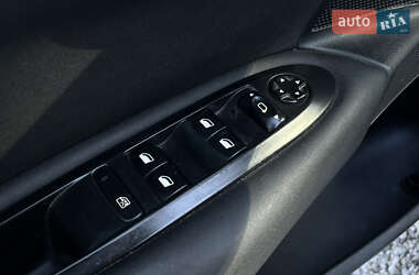 Хэтчбек Citroen C4 2012 в 