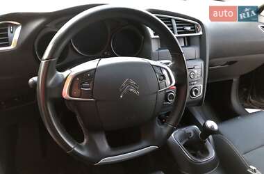 Хэтчбек Citroen C4 2013 в 
