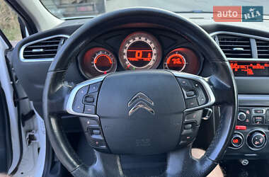 Хэтчбек Citroen C4 2011 в 