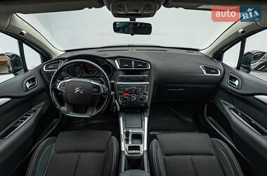 Хэтчбек Citroen C4 2013 в 