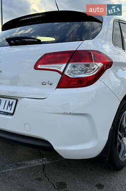 Хэтчбек Citroen C4 2014 в 
