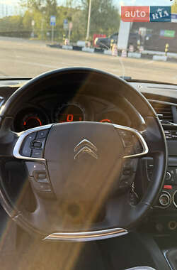 Хэтчбек Citroen C4 2014 в 