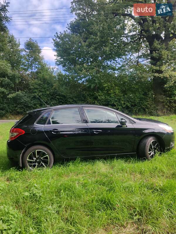 Хэтчбек Citroen C4 2013 в Киеве