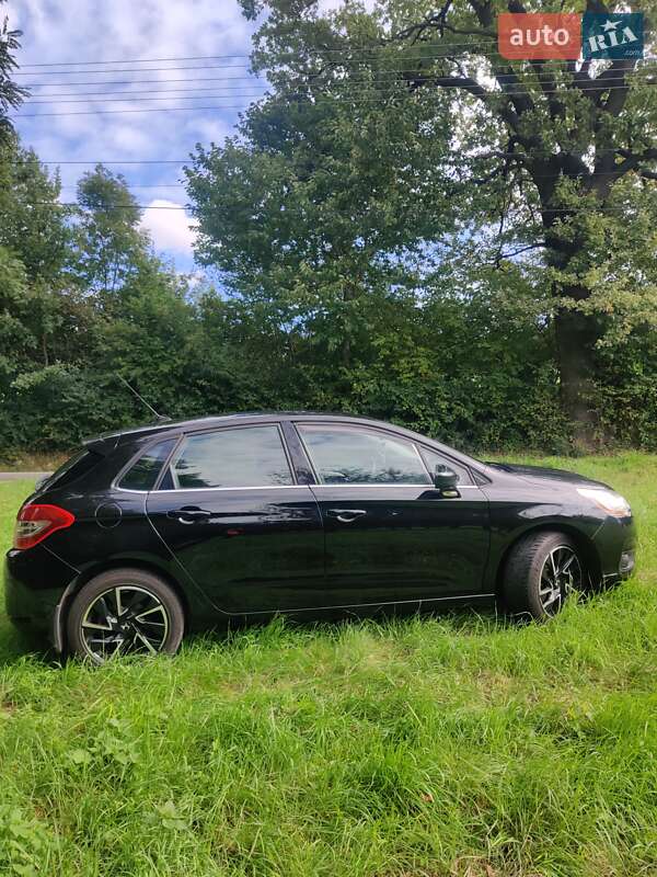 Хэтчбек Citroen C4 2013 в Киеве