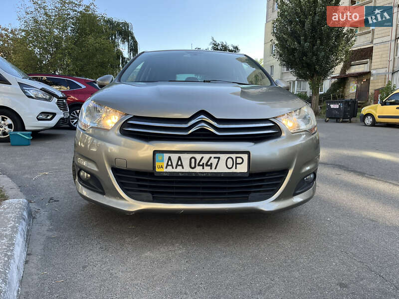 Хэтчбек Citroen C4 2013 в Киеве