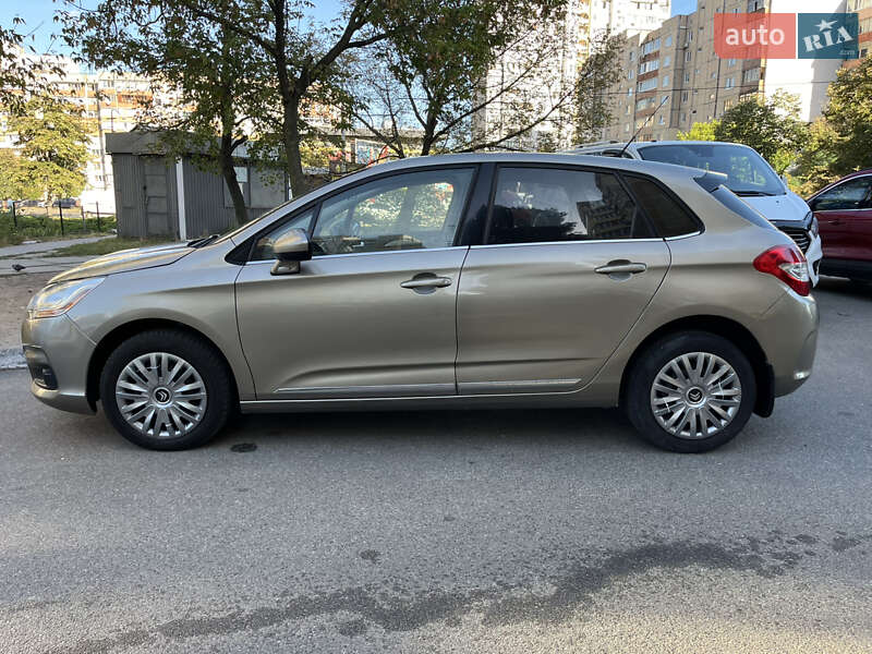 Хэтчбек Citroen C4 2013 в Киеве