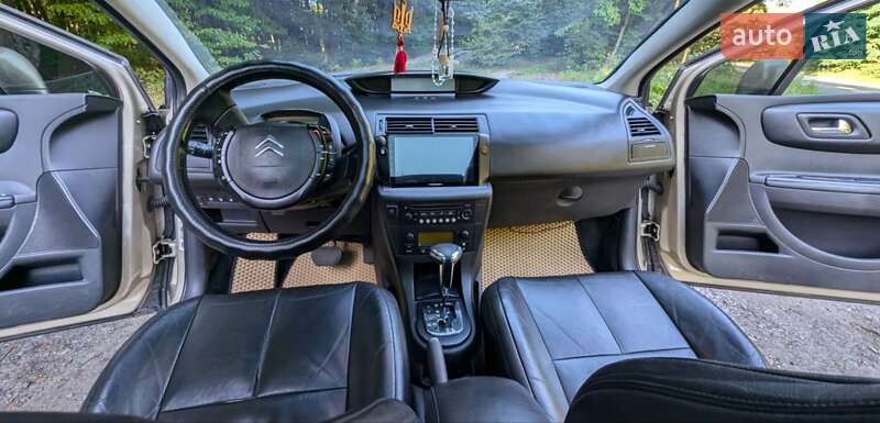 Хэтчбек Citroen C4 2006 в Галиче