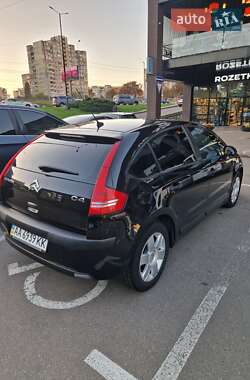 Хэтчбек Citroen C4 2008 в 