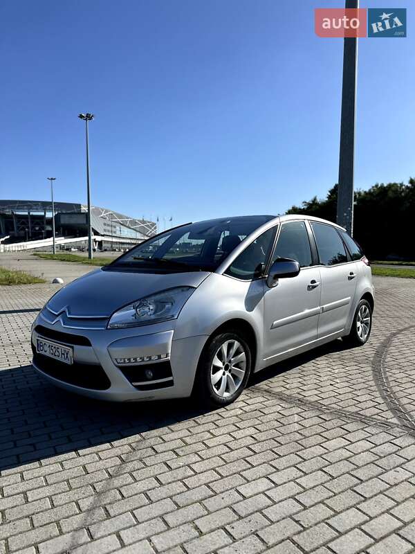 Хэтчбек Citroen C4 2012 в Львове