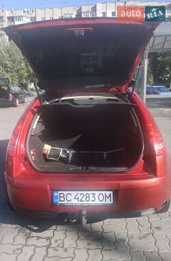 Хэтчбек Citroen C4 2009 в 
