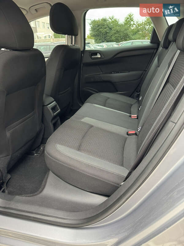 Хэтчбек Citroen C4 2016 в Тернополе