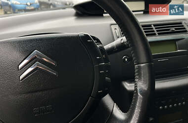 Хэтчбек Citroen C4 2008 в 
