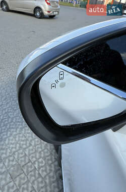 Хэтчбек Citroen C4 2012 в 