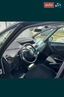 Хэтчбек Citroen C4 2008 в 