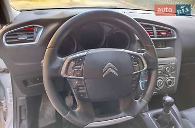 Хэтчбек Citroen C4 2011 в 