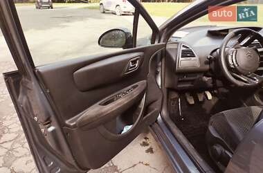 Хэтчбек Citroen C4 2009 в 