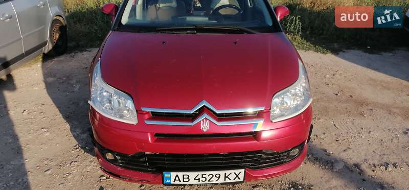 Хэтчбек Citroen C4 2006 в  фото Хэтчбек Citroen C4 2006 в