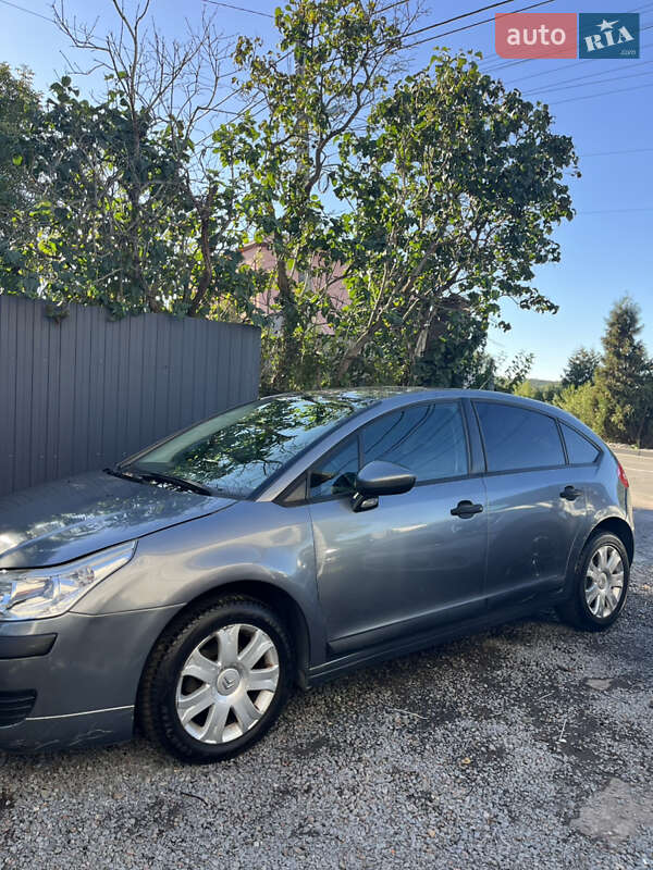 Хэтчбек Citroen C4 2010 в Львове