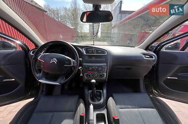 Хэтчбек Citroen C4 2012 в 