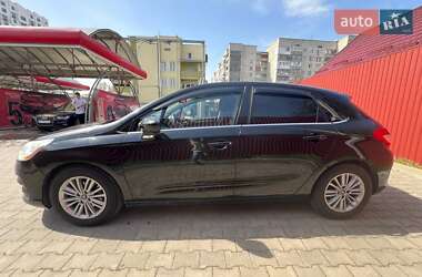 Хэтчбек Citroen C4 2012 в 